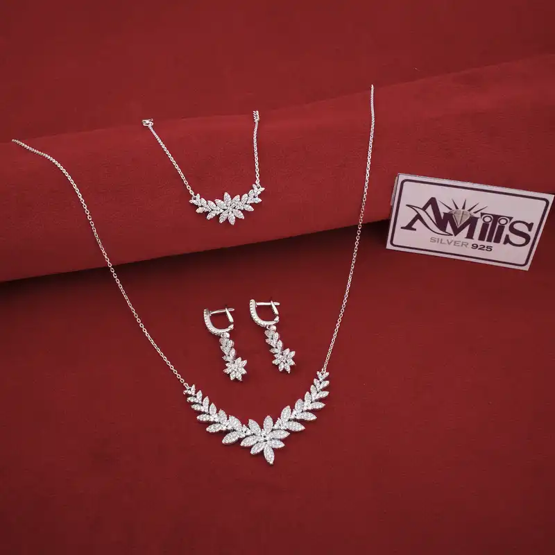 نیم ست نقره زنانه مدل AVN_39