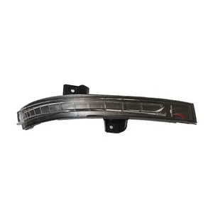 چراغ راهنما آینه راست قطعه سازان کبیر مدل P-L02 مناسب برای پژو 207
