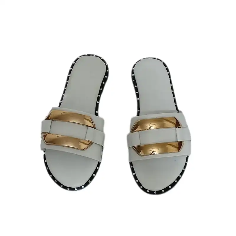 صندل زنانه مدل ورنی رنگ سفید