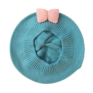 کلاه بافتنی نوزادی مدل برت پاپیونی 