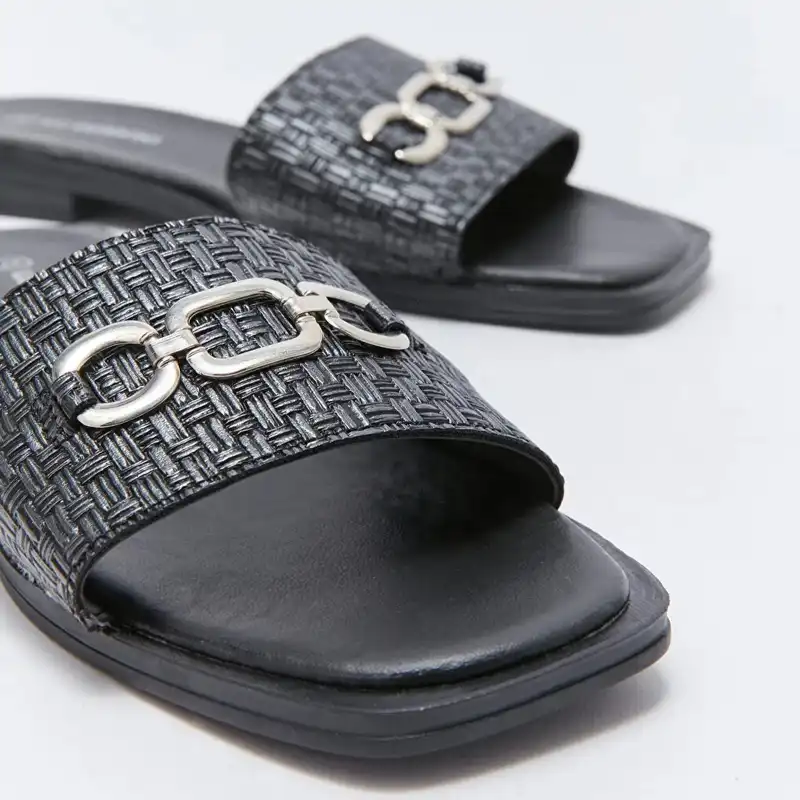 صندل زنانه ال سی وایکیکی مدل استپ دار