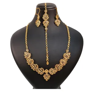 نیم ست طلا 18 عیار زنانه گالری یارطلا مدل زیتون کد SR66