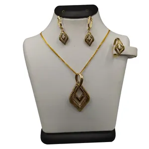 نیم ست طلا 18 عیار زنانه مدل لوزی