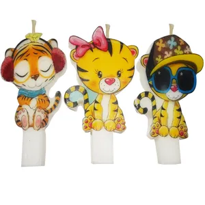 شمع مدل ببر طرح سال 1401 کد 561 بسته 3 عددی