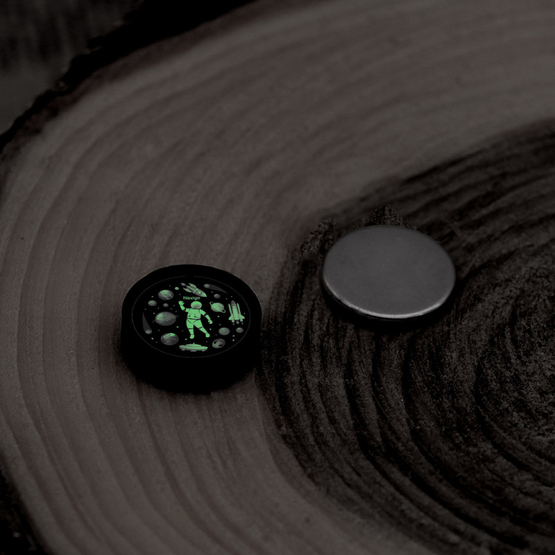 پیرسینگ گوش ناکسیگو مدل شب تاب طرح فضانوردی کد PM6376 پیرسینگ گوش ناکسیگو مدل شب تاب طرح فضانوردی کد PM6376