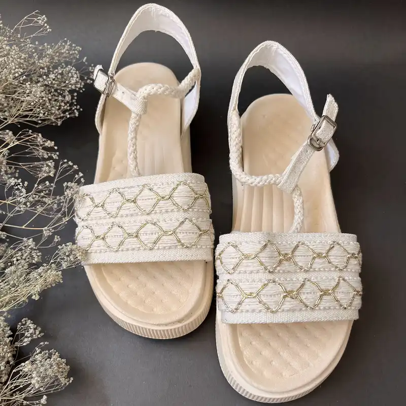 صندل زنانه مدل تانیا