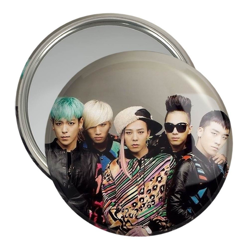 آینه جیبی خندالو مدل گروه بیگ بنگ BIGBANG کد 12577 آینه جیبی خندالو مدل گروه بیگ بنگ BIGBANG کد 12577