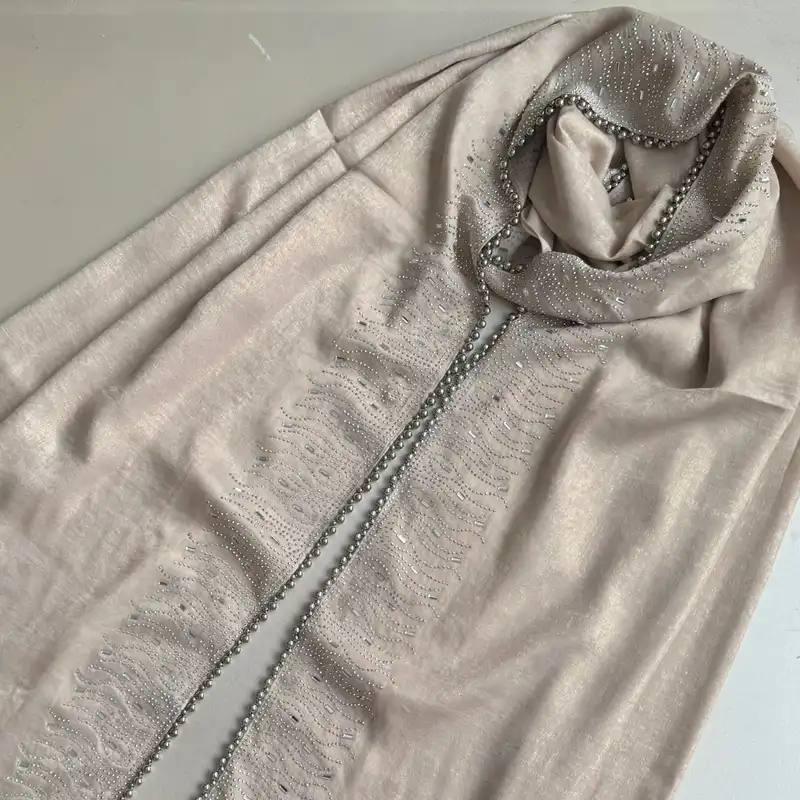 شال زنانه مدل کوپرا فلورانس سنگدوزی دور مروارید