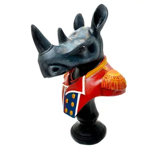 مجسمه مدل کرگدن