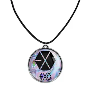 گردنبند خندالو مدل گروه اکسو EXO کد 10291028