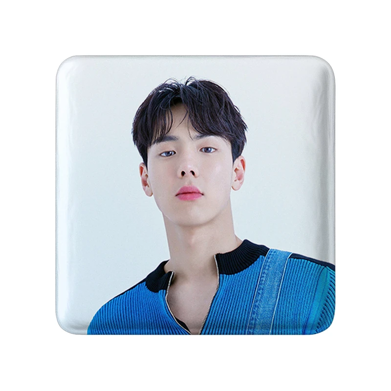 مگنت خندالو طرح شونو گروه مانستا اکس MONSTA X  مدل مربعی کد 21144