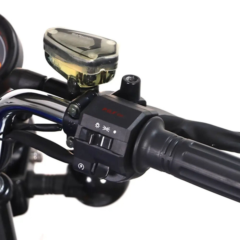 موتورسیکلت پیشرو مدل باکسر BM-200 سی سی سال 1404