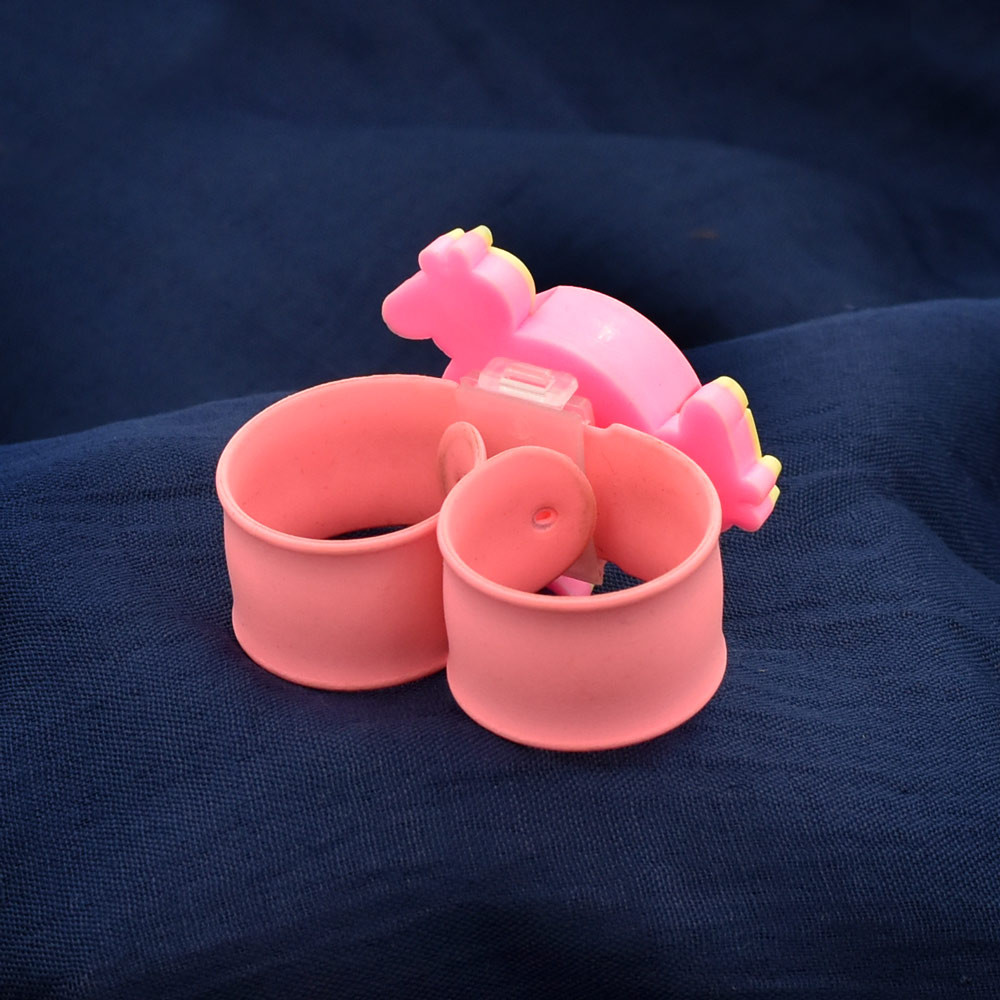 ساعت مچی عقربه ای بچگانه مدل ch-10-soo