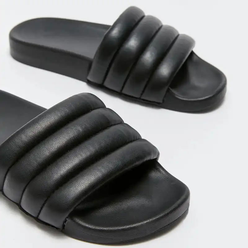 دمپایی زنانه ال سی وایکیکی مدل فول طبی Stop Care