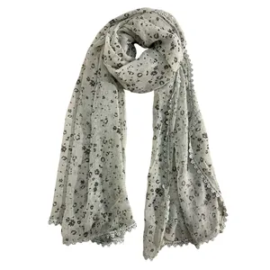 شال زنانه مدل دور گل‌دار گل گلی کد 0091