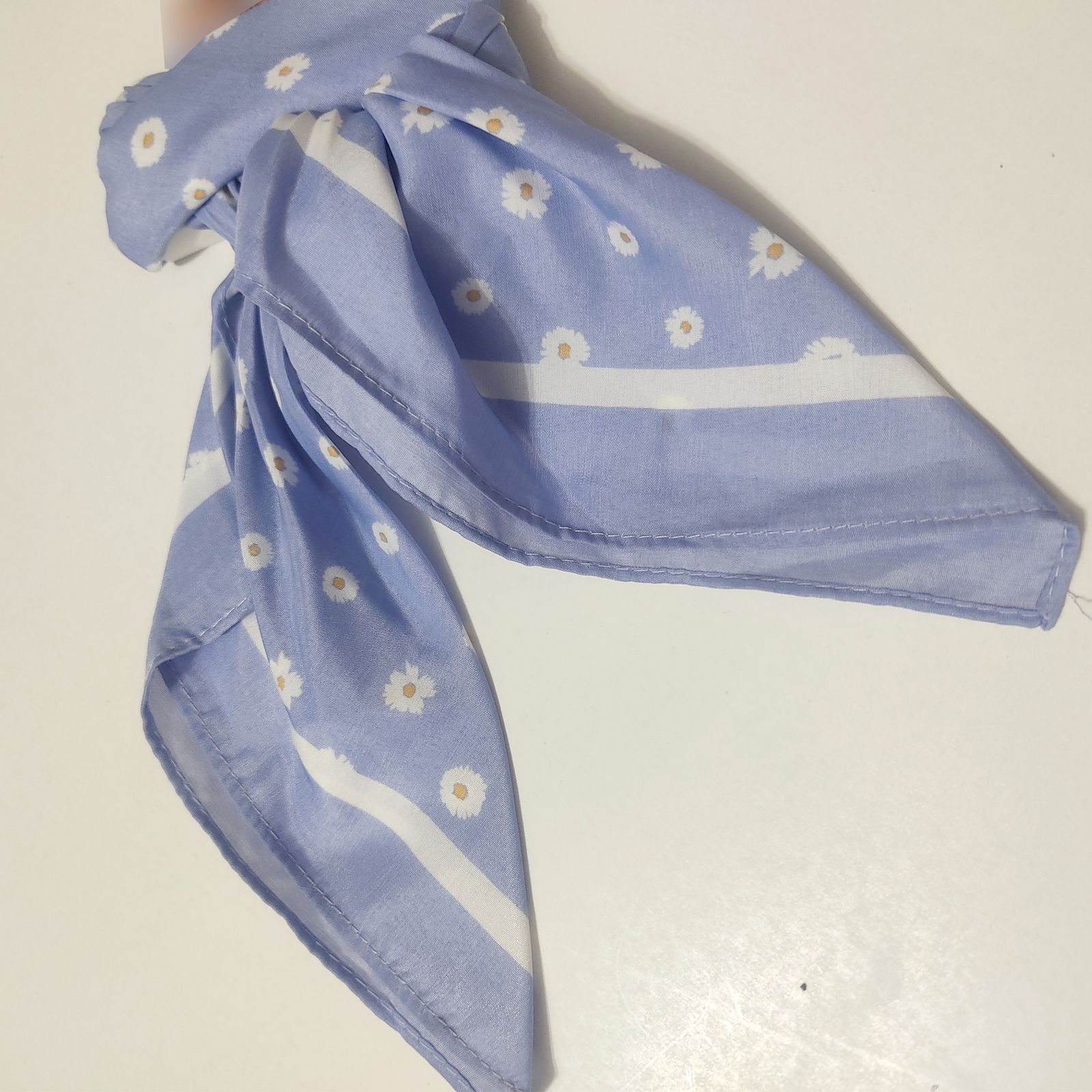 دستمال سر و گردن زنانه آی ام مدل مینی با گل های بهاری -  - 2