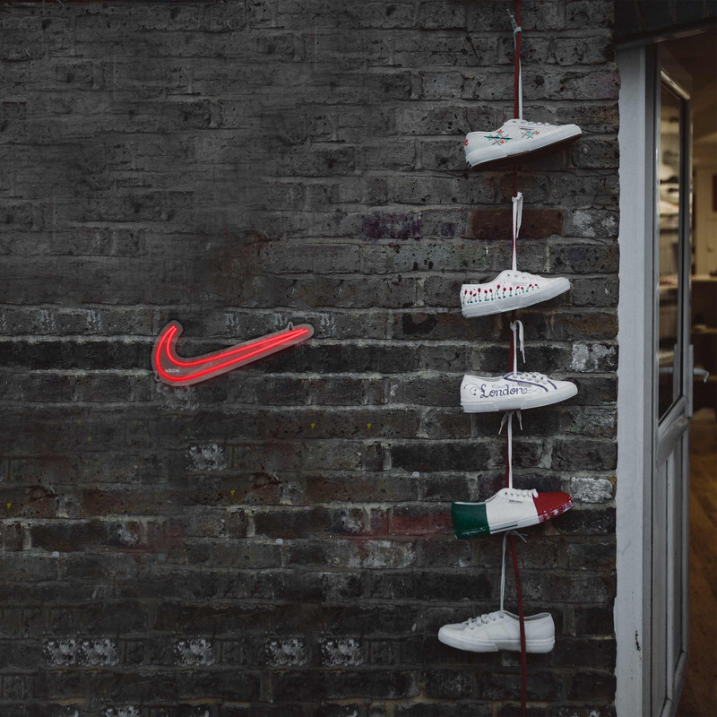 چراغ دیواری نئون دیزاین طرح Nike_RD