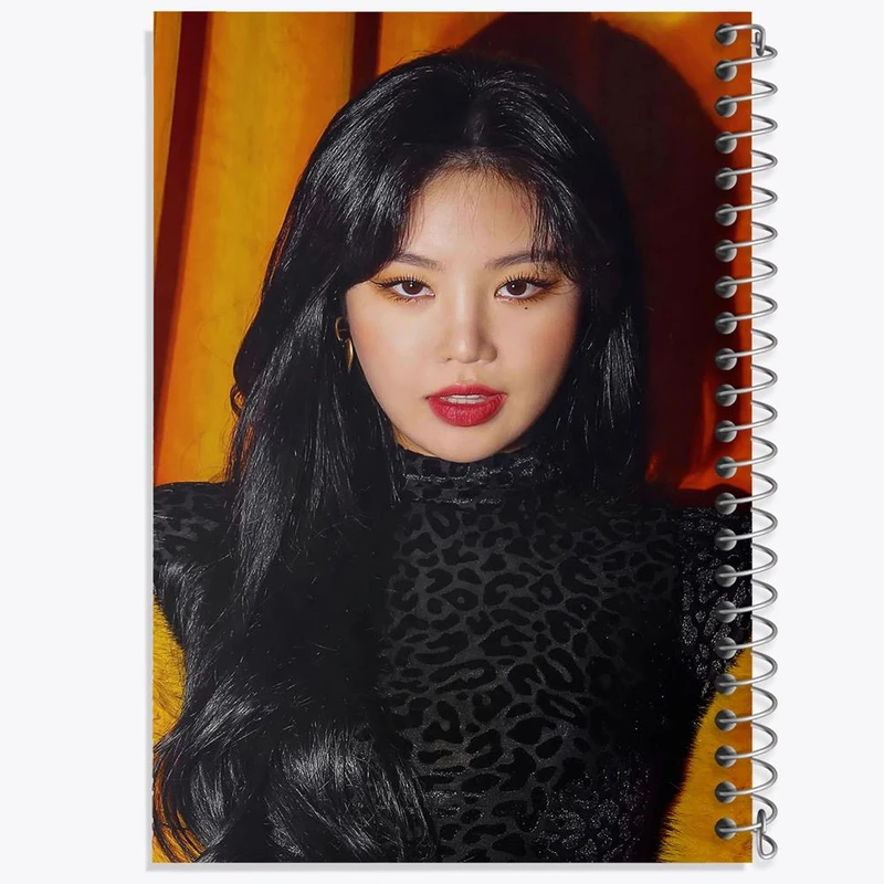 دفتر ژورنال نویسی 50 برگ خندالو مدل نقطه ای طرح سوجین گروه جی آیدل GIdle کد 19554