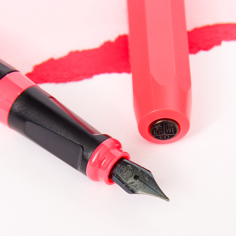 خودنویس کاوکو مدل پرکئو کد 04 خودنویس کاوکو مدل پرکئو کد 04