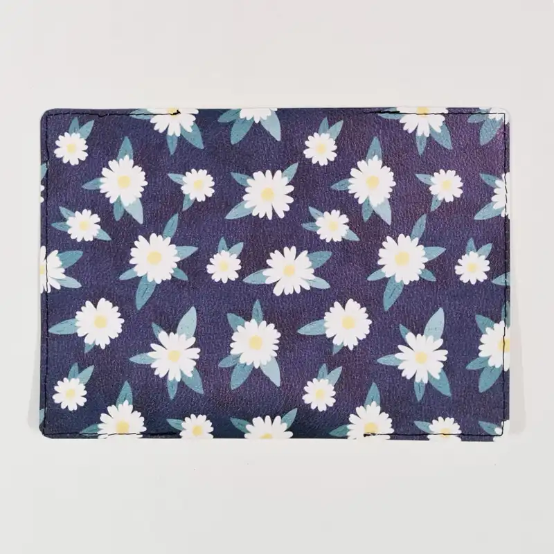 جلد شناسنامه طرح گل بابونه مدل IDC090547