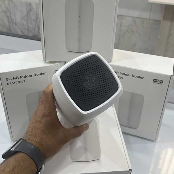 مودم 5Gسرکام مدل WIFI6 NR5103EV2 به همراه سیم کارت و 1000گیگ اینترنت یکساله 