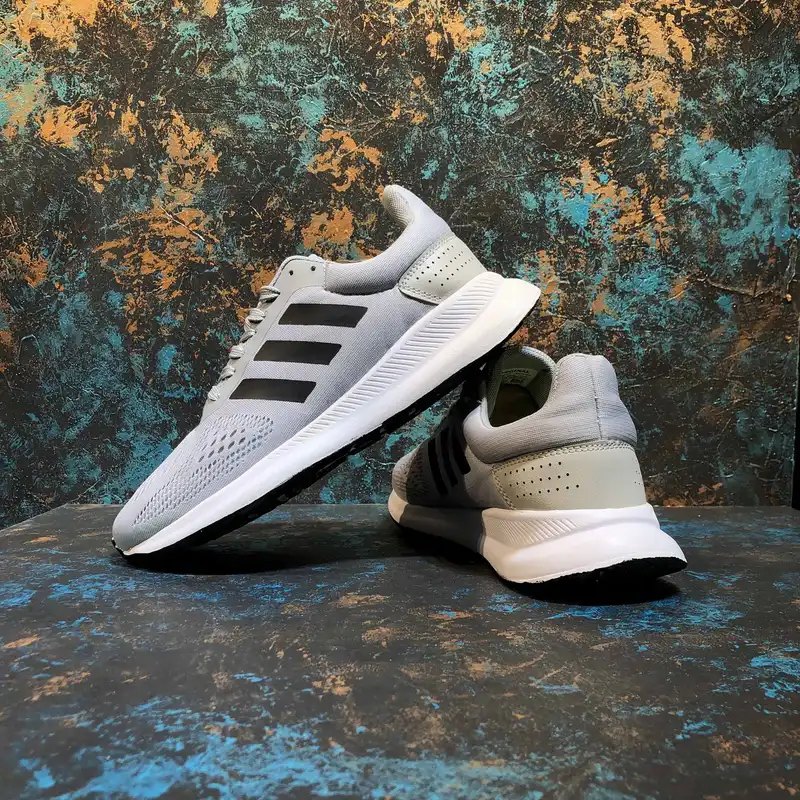 کفش پیاده روی مدل   run falcon grybk-122003005