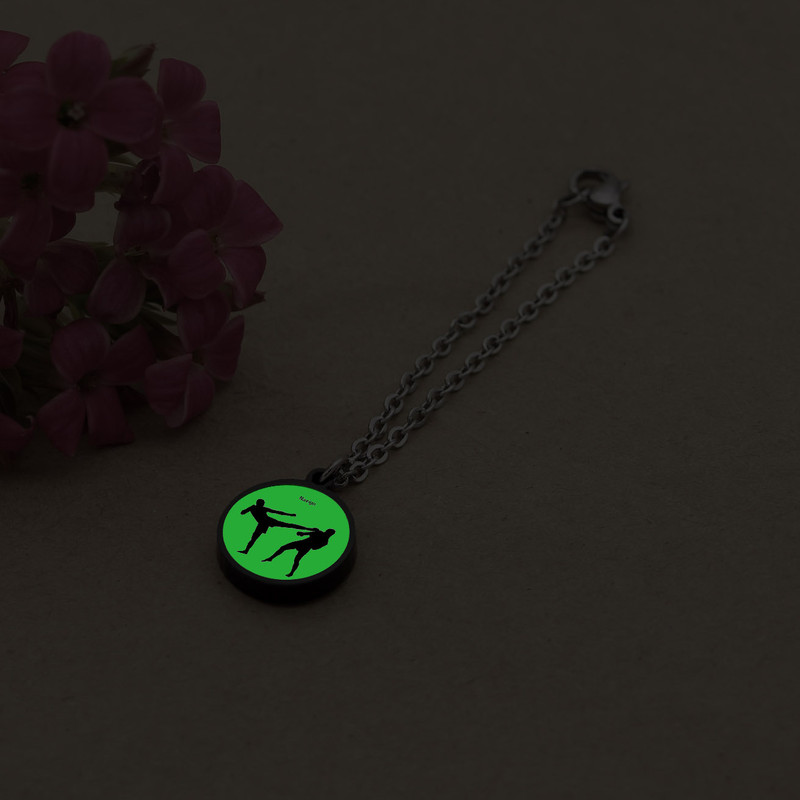 آویز ساعت زنانه ناکسیگو مدل شب تاب طرح کیک بوکسینگ کد AW8978 آویز ساعت زنانه ناکسیگو مدل شب تاب طرح کیک بوکسینگ کد AW8978