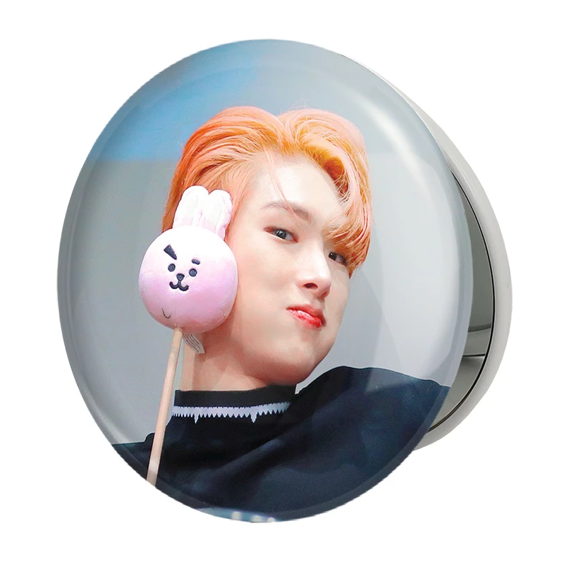 آینه جیبی خندالو طرح مینگی گروه ایتیز ATEEZ مدل تاشو کد 12310 