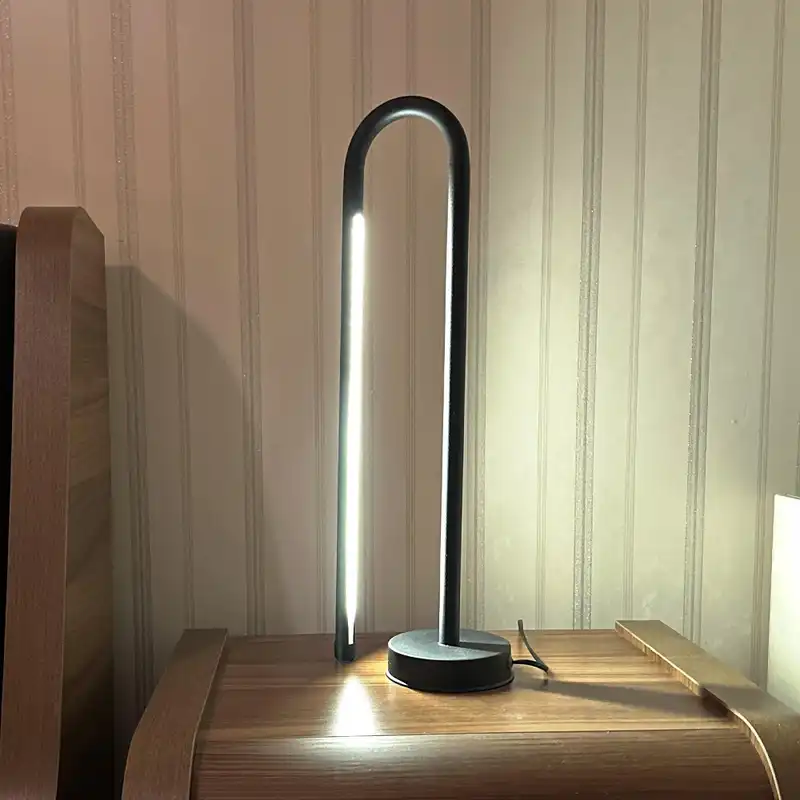 آباژور رومیزی مدل 024