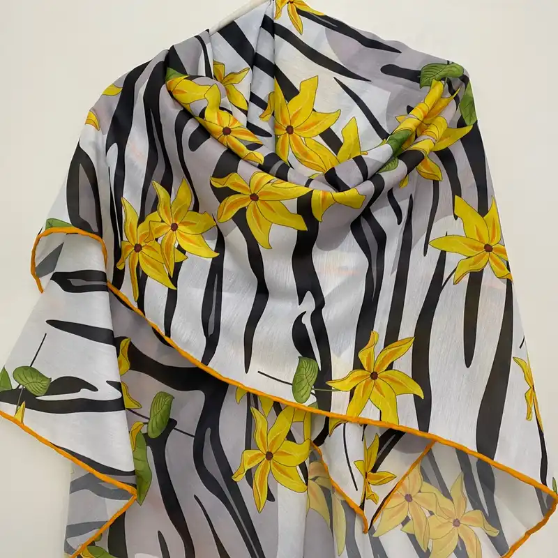 روسری زنانه مدل نخی چهارفصل قواره بزرگ کد 1616