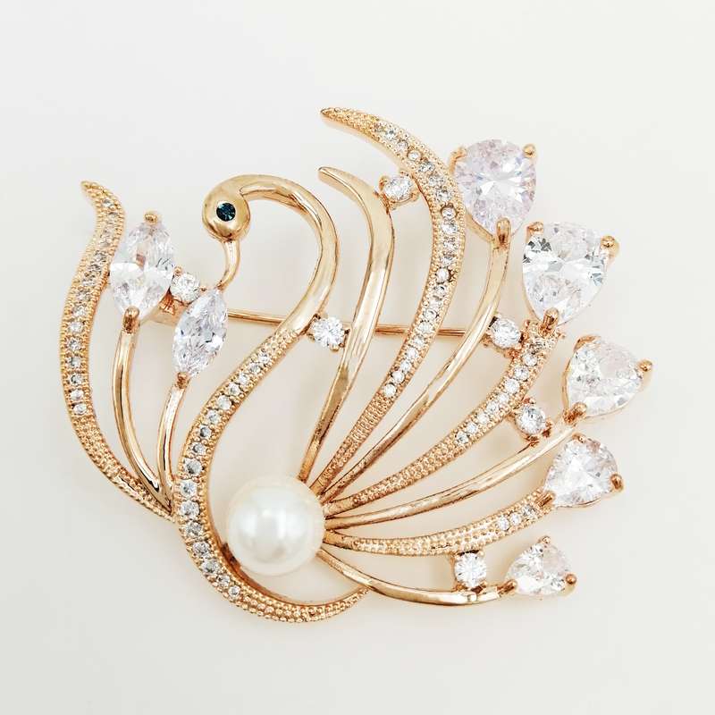 گل سینه زنانه مدل قو کد ja500