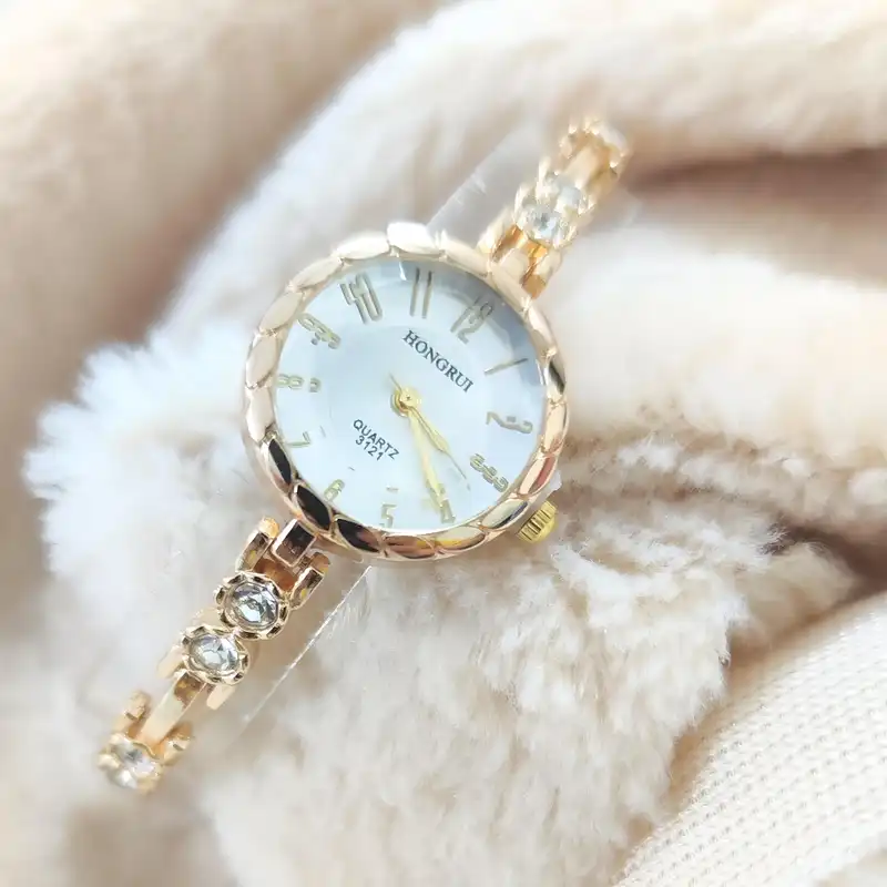 ساعت مچی عقربه ای زنانه هانگروی مدل نگین دار