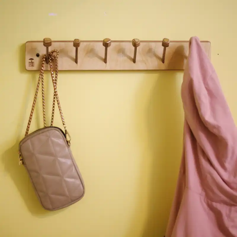 آویز لباس وودلندزون مدل میکا