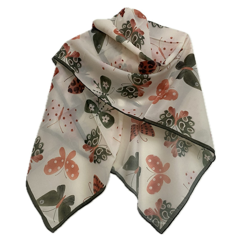 روسری دخترانه مدل نخ حری گلدار کد 04