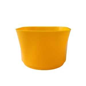 گلدان مدل پلاستیکی مربعی سایز 14 سانتی متر