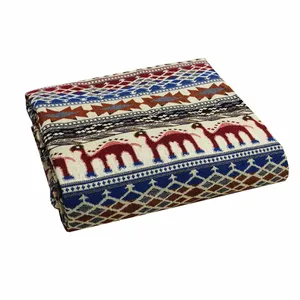 روفرشی مدل زیرسفره ای طرح شتر کد 002 زمینه کرم