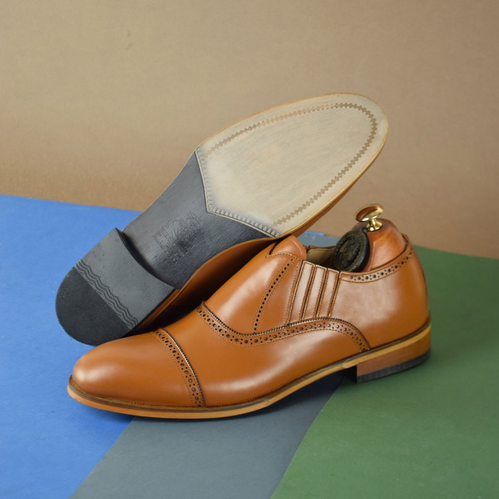 کفش مردانه کرمانی مدل چرم دستدوز طبیعی کد 1070 رنگ عسلی -  - 6