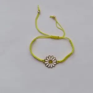 دستبند دخترانه مدل گل بابونه NA123