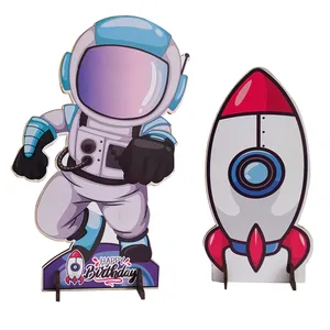 استند تولد طرح فضانورد مجموعه 2 عددی