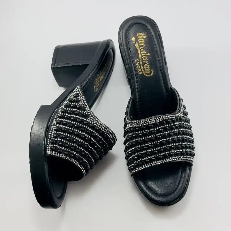 صندل زنانه مدل مرواریدی