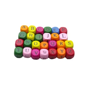 مهره دستبند مدل حروف انگلیسی بسته 104 عددی