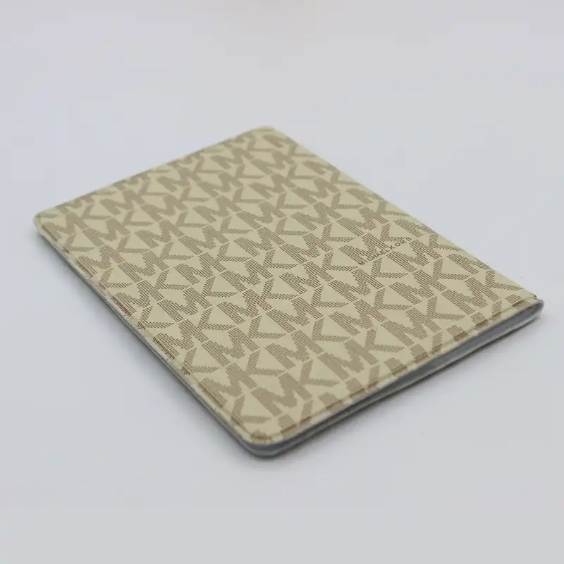 جلد پاسپورت مدل A449