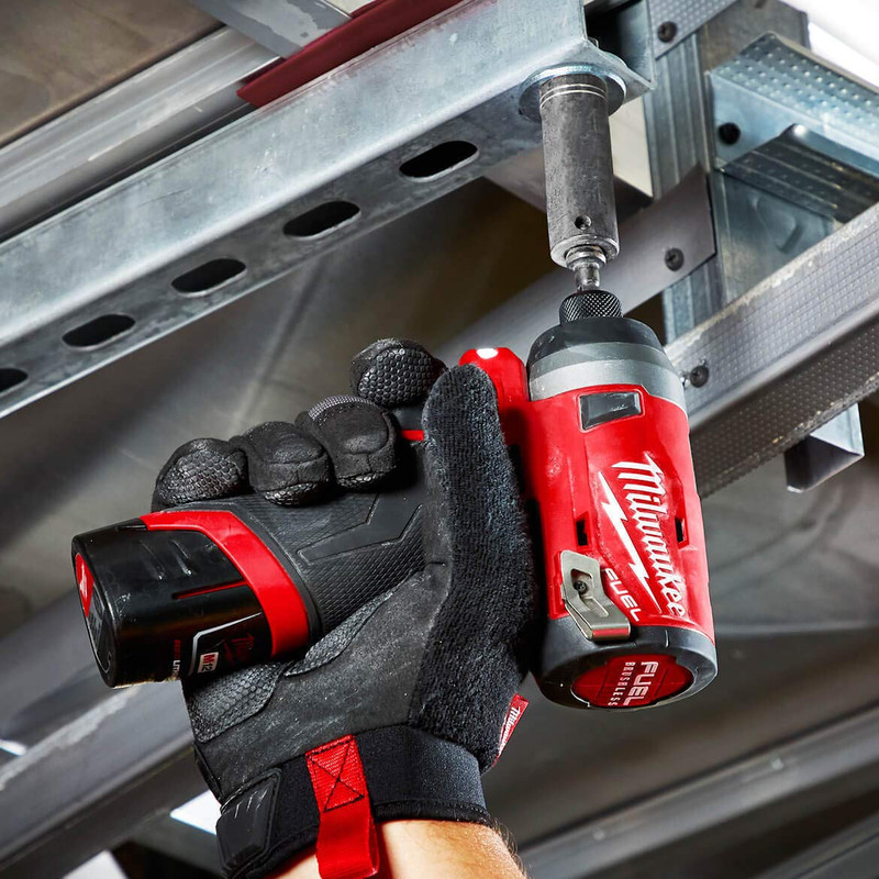 پیچ گوشتی شارژی میلواکی مدل 2553-22 پیچ گوشتی شارژی میلواکی مدل 2553-22