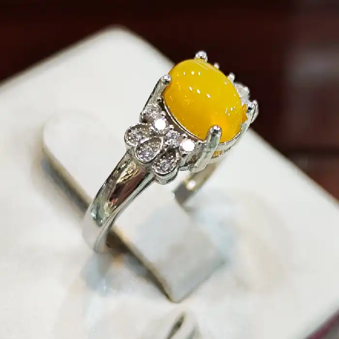 انگشتر نقره زنانه مدل عقیق شرف شمس کد 29