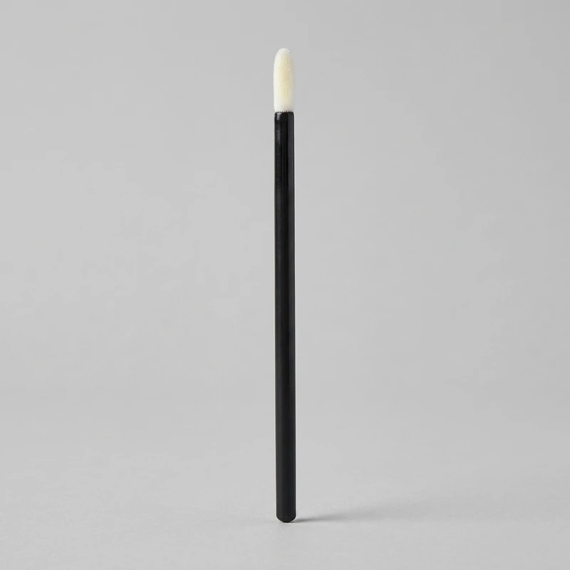 برس رژلب مدل M-01 بسته 50 عددی