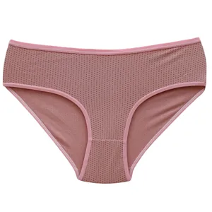 شورت زنانه مدل نخی دورو خال خالی K رنگ صورتی