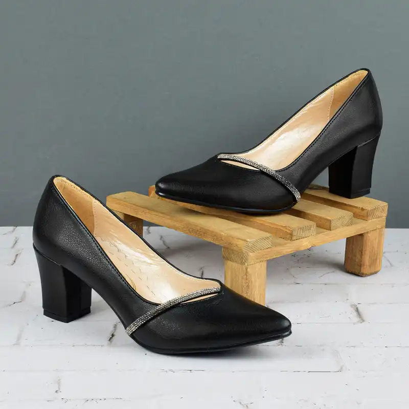 کفش زنانه مورتی مدل مانیزالس BK.2978