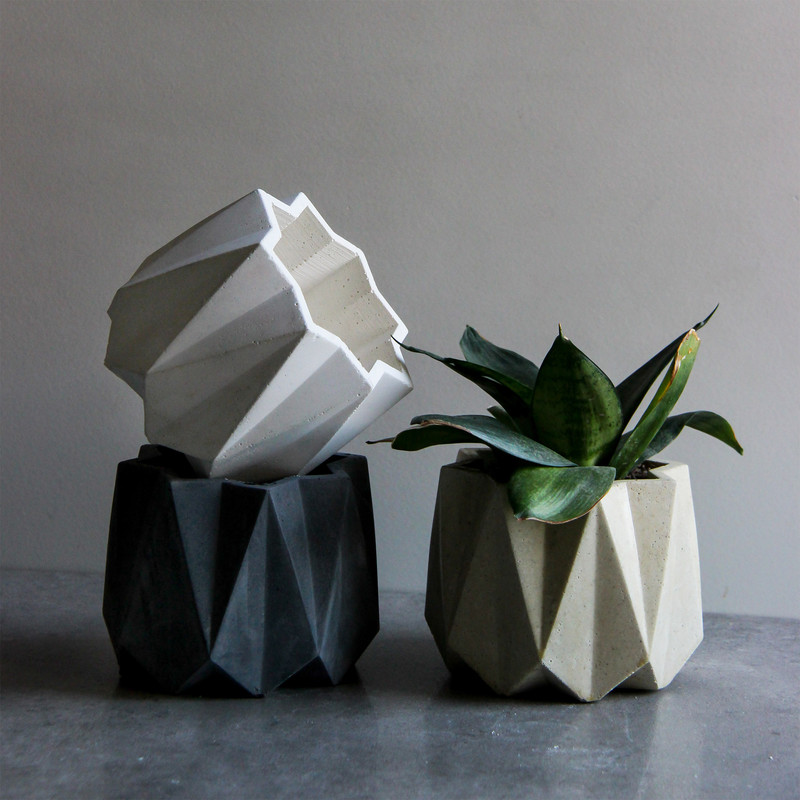 گلدان مدل G-Hio