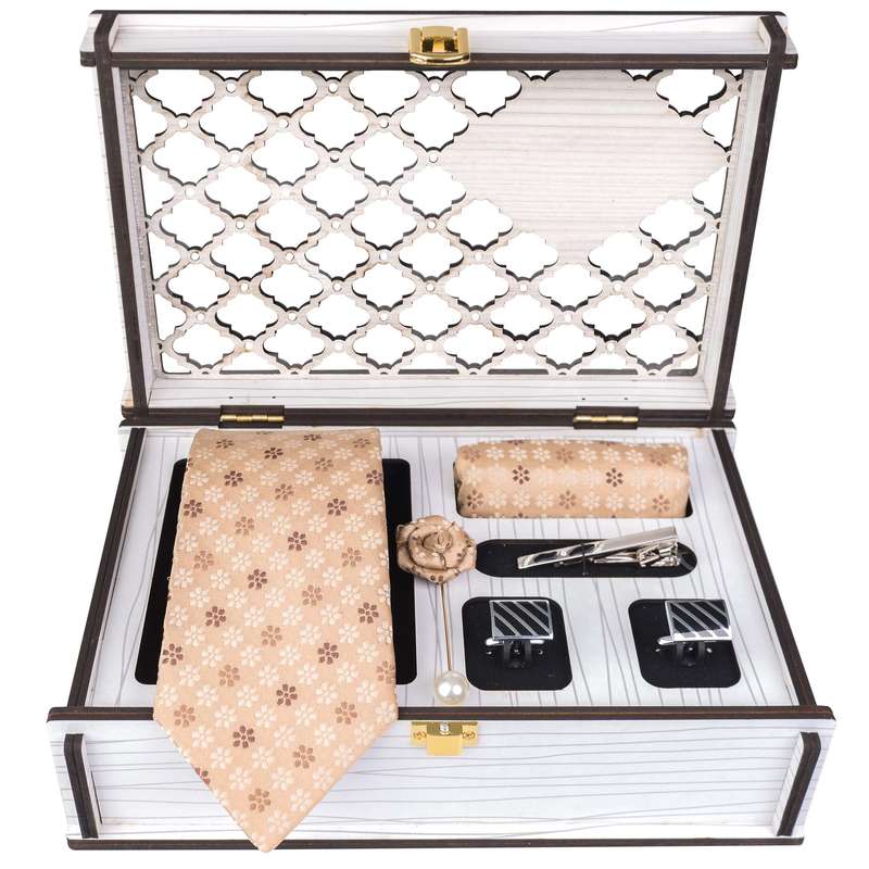 ست کراوات و دستمال جیب و دکمه سردست و گل کت مردانه مدل GF-F889-BOX