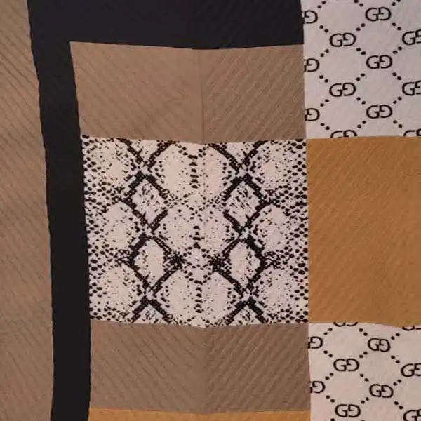 شال زنانه مدل نخی پلیسه طرح چهل تکه کد 008